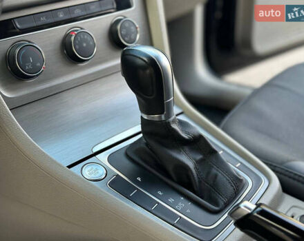 Черный Фольксваген Гольф, объемом двигателя 1.97 л и пробегом 96 тыс. км за 12699 $, фото 15 на Automoto.ua