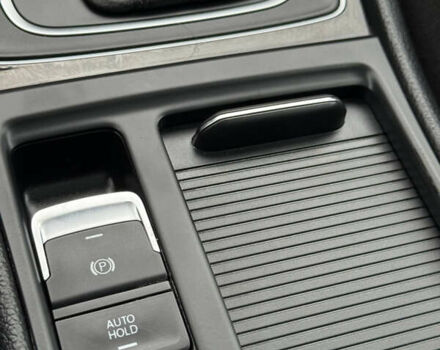 Черный Фольксваген Гольф, объемом двигателя 2 л и пробегом 242 тыс. км за 13290 $, фото 61 на Automoto.ua