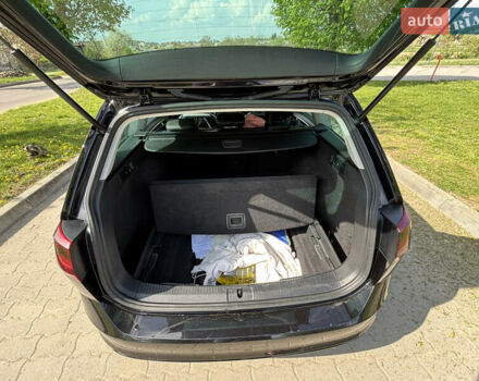 Чорний Фольксваген Гольф, об'ємом двигуна 1.6 л та пробігом 229 тис. км за 13000 $, фото 17 на Automoto.ua