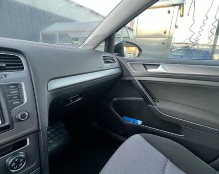 Черный Фольксваген Гольф, объемом двигателя 1.6 л и пробегом 209 тыс. км за 9600 $, фото 27 на Automoto.ua