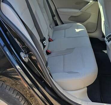 Черный Фольксваген Гольф, объемом двигателя 1.97 л и пробегом 180 тыс. км за 11500 $, фото 2 на Automoto.ua