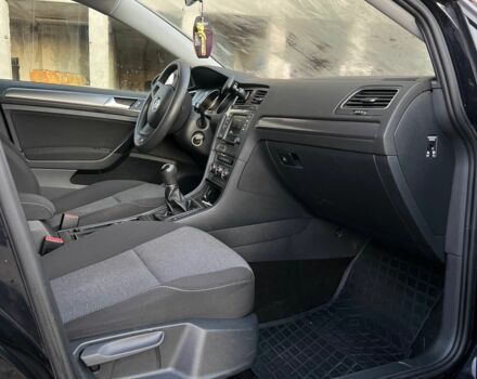 Черный Фольксваген Гольф, объемом двигателя 1.6 л и пробегом 209 тыс. км за 9600 $, фото 3 на Automoto.ua