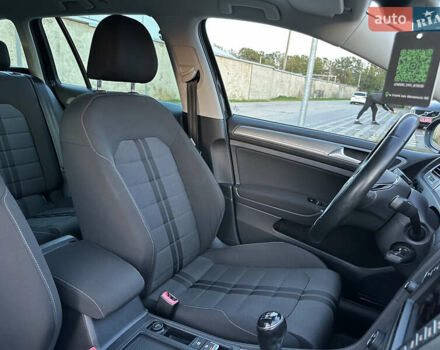 Черный Фольксваген Гольф, объемом двигателя 2 л и пробегом 248 тыс. км за 11999 $, фото 84 на Automoto.ua