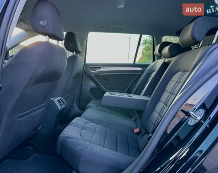 Черный Фольксваген Гольф, объемом двигателя 2 л и пробегом 248 тыс. км за 11999 $, фото 68 на Automoto.ua