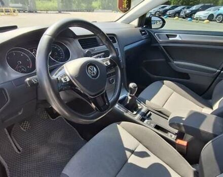 Черный Фольксваген Гольф, объемом двигателя 1.6 л и пробегом 275 тыс. км за 9700 $, фото 5 на Automoto.ua