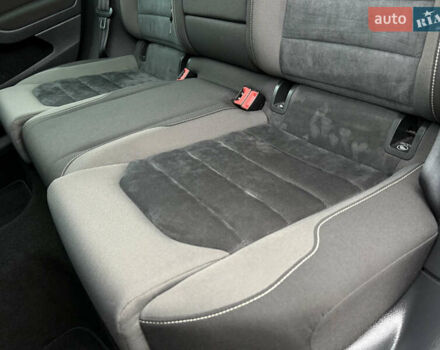 Черный Фольксваген Гольф, объемом двигателя 2 л и пробегом 242 тыс. км за 13290 $, фото 37 на Automoto.ua