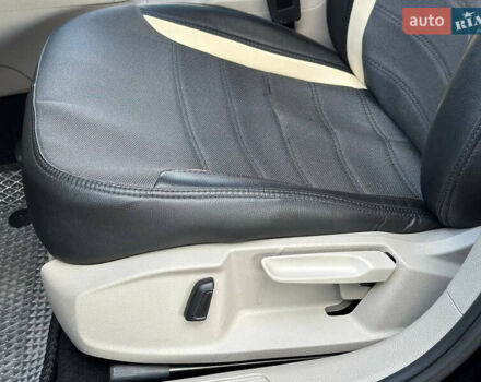 Черный Фольксваген Гольф, объемом двигателя 1.97 л и пробегом 96 тыс. км за 12699 $, фото 10 на Automoto.ua