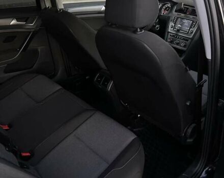 Черный Фольксваген Гольф, объемом двигателя 1.6 л и пробегом 209 тыс. км за 9600 $, фото 29 на Automoto.ua