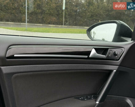 Черный Фольксваген Гольф, объемом двигателя 2 л и пробегом 242 тыс. км за 13290 $, фото 53 на Automoto.ua