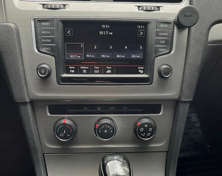 Черный Фольксваген Гольф, объемом двигателя 1.8 л и пробегом 195 тыс. км за 8999 $, фото 11 на Automoto.ua