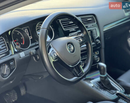 Черный Фольксваген Гольф, объемом двигателя 2 л и пробегом 213 тыс. км за 16999 $, фото 17 на Automoto.ua