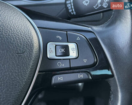 Черный Фольксваген Гольф, объемом двигателя 2 л и пробегом 248 тыс. км за 11999 $, фото 55 на Automoto.ua