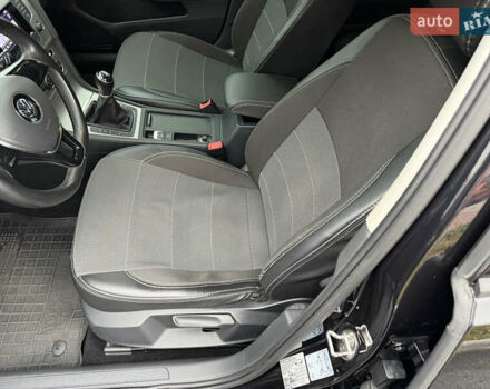 Черный Фольксваген Гольф, объемом двигателя 2 л и пробегом 159 тыс. км за 12999 $, фото 65 на Automoto.ua