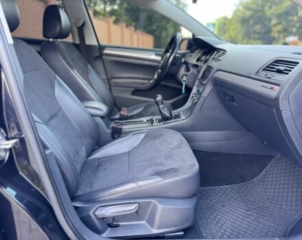 Черный Фольксваген Гольф, объемом двигателя 1.6 л и пробегом 220 тыс. км за 8800 $, фото 14 на Automoto.ua