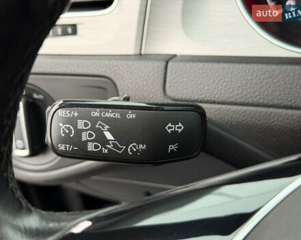 Черный Фольксваген Гольф, объемом двигателя 2 л и пробегом 159 тыс. км за 12999 $, фото 31 на Automoto.ua