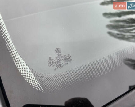 Черный Фольксваген Гольф, объемом двигателя 1.8 л и пробегом 179 тыс. км за 11200 $, фото 13 на Automoto.ua