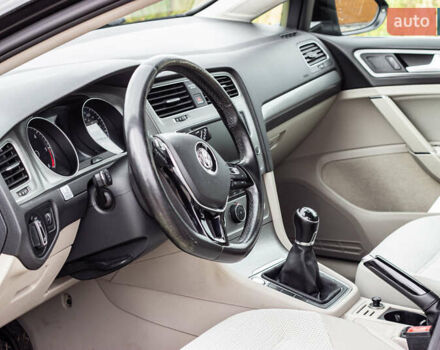 Чорний Фольксваген Гольф, об'ємом двигуна 1.97 л та пробігом 251 тис. км за 12000 $, фото 6 на Automoto.ua