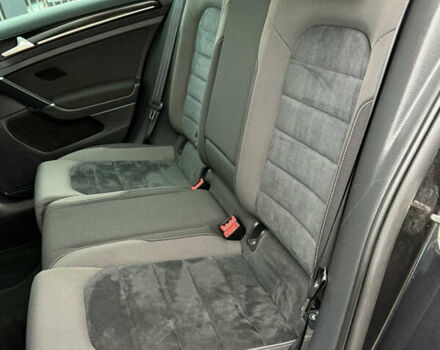 Черный Фольксваген Гольф, объемом двигателя 2 л и пробегом 242 тыс. км за 13290 $, фото 35 на Automoto.ua