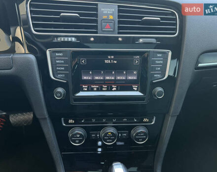 Черный Фольксваген Гольф, объемом двигателя 2 л и пробегом 213 тыс. км за 16999 $, фото 23 на Automoto.ua