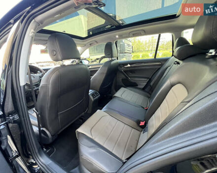 Черный Фольксваген Гольф, объемом двигателя 2 л и пробегом 213 тыс. км за 16999 $, фото 20 на Automoto.ua