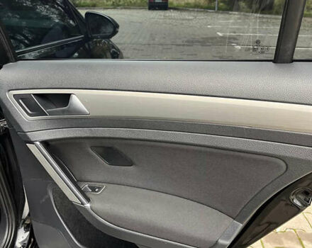 Черный Фольксваген Гольф, объемом двигателя 1.8 л и пробегом 195 тыс. км за 8999 $, фото 18 на Automoto.ua