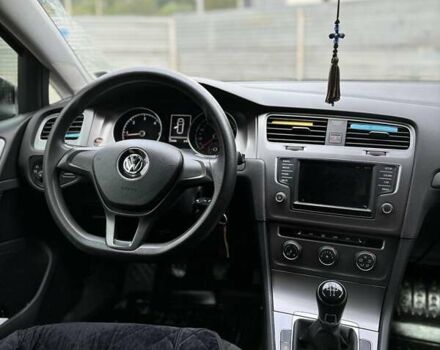 Черный Фольксваген Гольф, объемом двигателя 1.6 л и пробегом 230 тыс. км за 10500 $, фото 6 на Automoto.ua