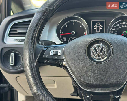 Черный Фольксваген Гольф, объемом двигателя 1.97 л и пробегом 96 тыс. км за 12699 $, фото 20 на Automoto.ua