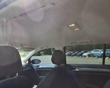 Черный Фольксваген Гольф, объемом двигателя 1.6 л и пробегом 275 тыс. км за 9700 $, фото 7 на Automoto.ua