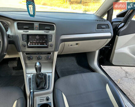 Черный Фольксваген Гольф, объемом двигателя 1.97 л и пробегом 96 тыс. км за 12699 $, фото 18 на Automoto.ua