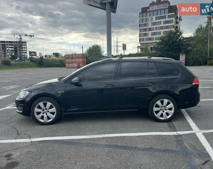 Черный Фольксваген Гольф, объемом двигателя 1.6 л и пробегом 295 тыс. км за 12500 $, фото 4 на Automoto.ua