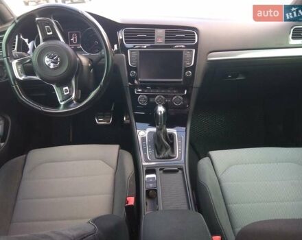 Черный Фольксваген Гольф, объемом двигателя 1.97 л и пробегом 235 тыс. км за 15500 $, фото 3 на Automoto.ua