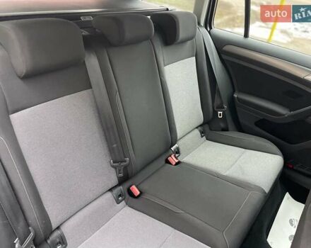 Чорний Фольксваген Гольф, об'ємом двигуна 1.6 л та пробігом 250 тис. км за 9900 $, фото 45 на Automoto.ua