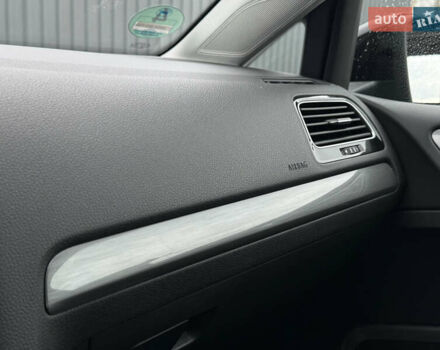 Черный Фольксваген Гольф, объемом двигателя 2 л и пробегом 236 тыс. км за 12450 $, фото 46 на Automoto.ua