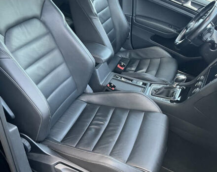 Черный Фольксваген Гольф, объемом двигателя 2 л и пробегом 260 тыс. км за 14500 $, фото 15 на Automoto.ua