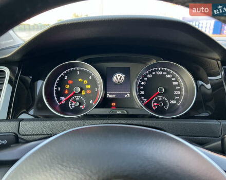 Черный Фольксваген Гольф, объемом двигателя 1.6 л и пробегом 235 тыс. км за 13700 $, фото 24 на Automoto.ua