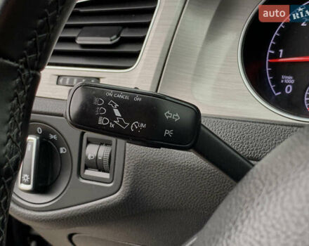 Черный Фольксваген Гольф, объемом двигателя 2 л и пробегом 260 тыс. км за 11399 $, фото 41 на Automoto.ua