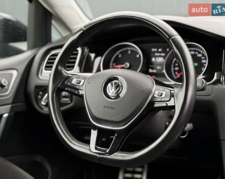 Черный Фольксваген Гольф, объемом двигателя 2 л и пробегом 236 тыс. км за 12450 $, фото 38 на Automoto.ua