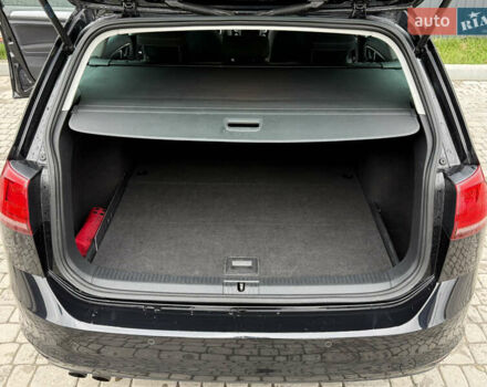 Черный Фольксваген Гольф, объемом двигателя 2 л и пробегом 236 тыс. км за 12450 $, фото 58 на Automoto.ua