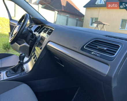 Черный Фольксваген Гольф, объемом двигателя 1.6 л и пробегом 206 тыс. км за 10500 $, фото 69 на Automoto.ua