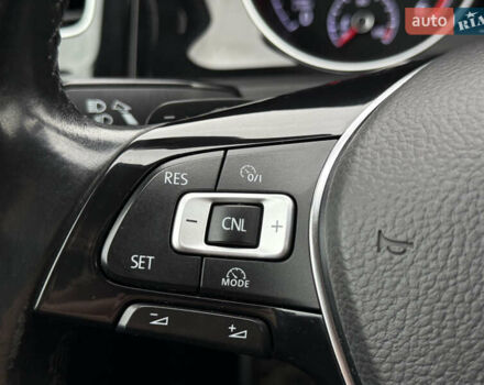 Черный Фольксваген Гольф, объемом двигателя 2 л и пробегом 236 тыс. км за 12450 $, фото 48 на Automoto.ua