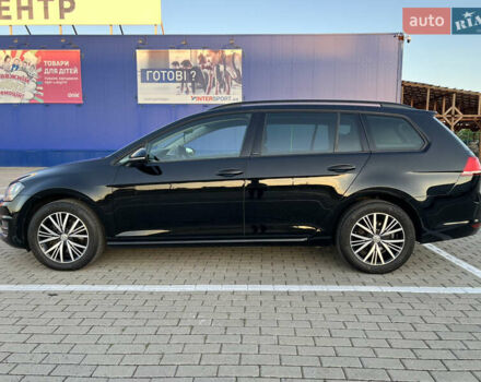 Черный Фольксваген Гольф, объемом двигателя 1.6 л и пробегом 235 тыс. км за 13700 $, фото 6 на Automoto.ua