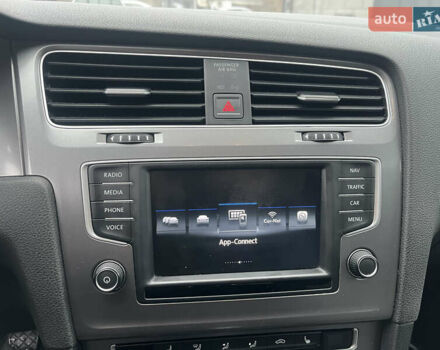 Черный Фольксваген Гольф, объемом двигателя 1.6 л и пробегом 246 тыс. км за 10150 $, фото 28 на Automoto.ua