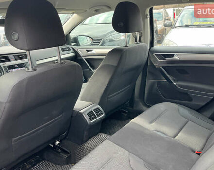 Черный Фольксваген Гольф, объемом двигателя 1.6 л и пробегом 224 тыс. км за 11700 $, фото 12 на Automoto.ua