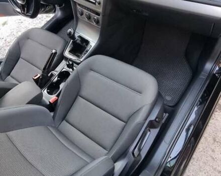 Черный Фольксваген Гольф, объемом двигателя 1.8 л и пробегом 174 тыс. км за 9200 $, фото 63 на Automoto.ua