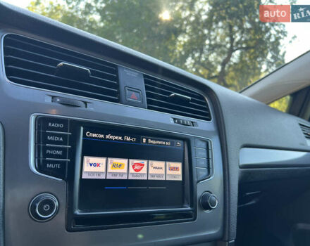 Черный Фольксваген Гольф, объемом двигателя 1.6 л и пробегом 206 тыс. км за 10500 $, фото 63 на Automoto.ua