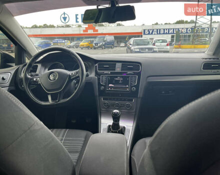 Черный Фольксваген Гольф, объемом двигателя 1.6 л и пробегом 295 тыс. км за 12500 $, фото 9 на Automoto.ua