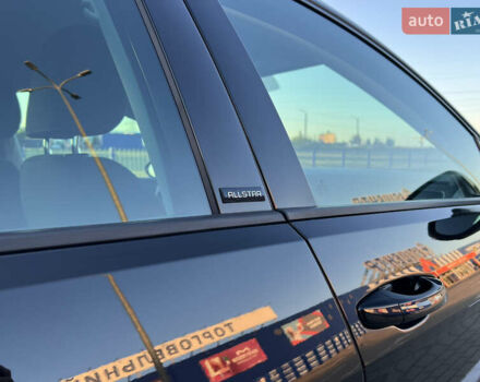 Черный Фольксваген Гольф, объемом двигателя 1.6 л и пробегом 235 тыс. км за 13700 $, фото 11 на Automoto.ua