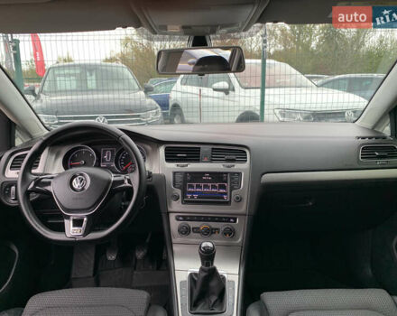 Черный Фольксваген Гольф, объемом двигателя 2 л и пробегом 260 тыс. км за 11399 $, фото 49 на Automoto.ua