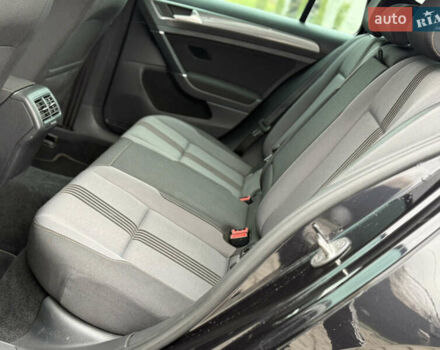 Черный Фольксваген Гольф, объемом двигателя 2 л и пробегом 236 тыс. км за 12450 $, фото 20 на Automoto.ua