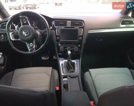 Черный Фольксваген Гольф, объемом двигателя 1.97 л и пробегом 235 тыс. км за 15500 $, фото 1 на Automoto.ua